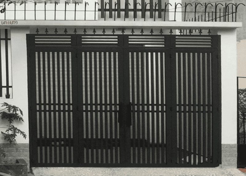 Cổng nhà 4 cánh sang trọng